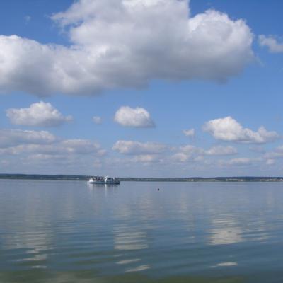 Теплоход Свислочь на Заславском водохранилище